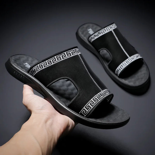 New Summer Fashion Anti-Slip Sandals Beach Shoes Brand Flip Flops Soft Men Sandals