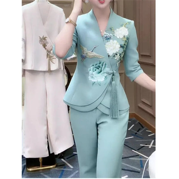 Chinese Style Suit Women's Summer Suits New Heavy Craft Embroidery 3/4 Sleeve Top Micro Flared Pants Temperament Two-Piece Set